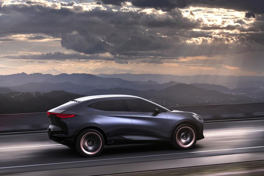  Cupra Tavascan Concept 2019 года  (фото 10 из 15)